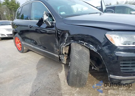 2017 Volkswagen Touareg V6 Wolfsburg Edition from USA, damaged, VIN WVGRF7BP6HD006412